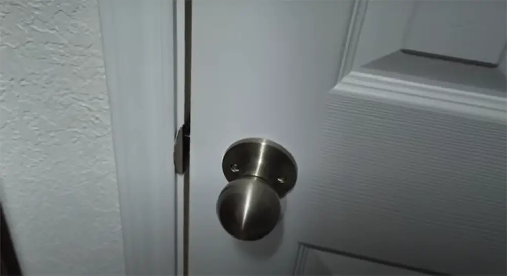 Is It Possible to Lock the Door From the Outside?