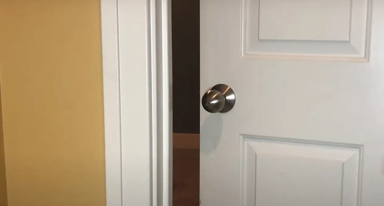 How to Unlock Bedroom Door With a Hole? HomeProfy
