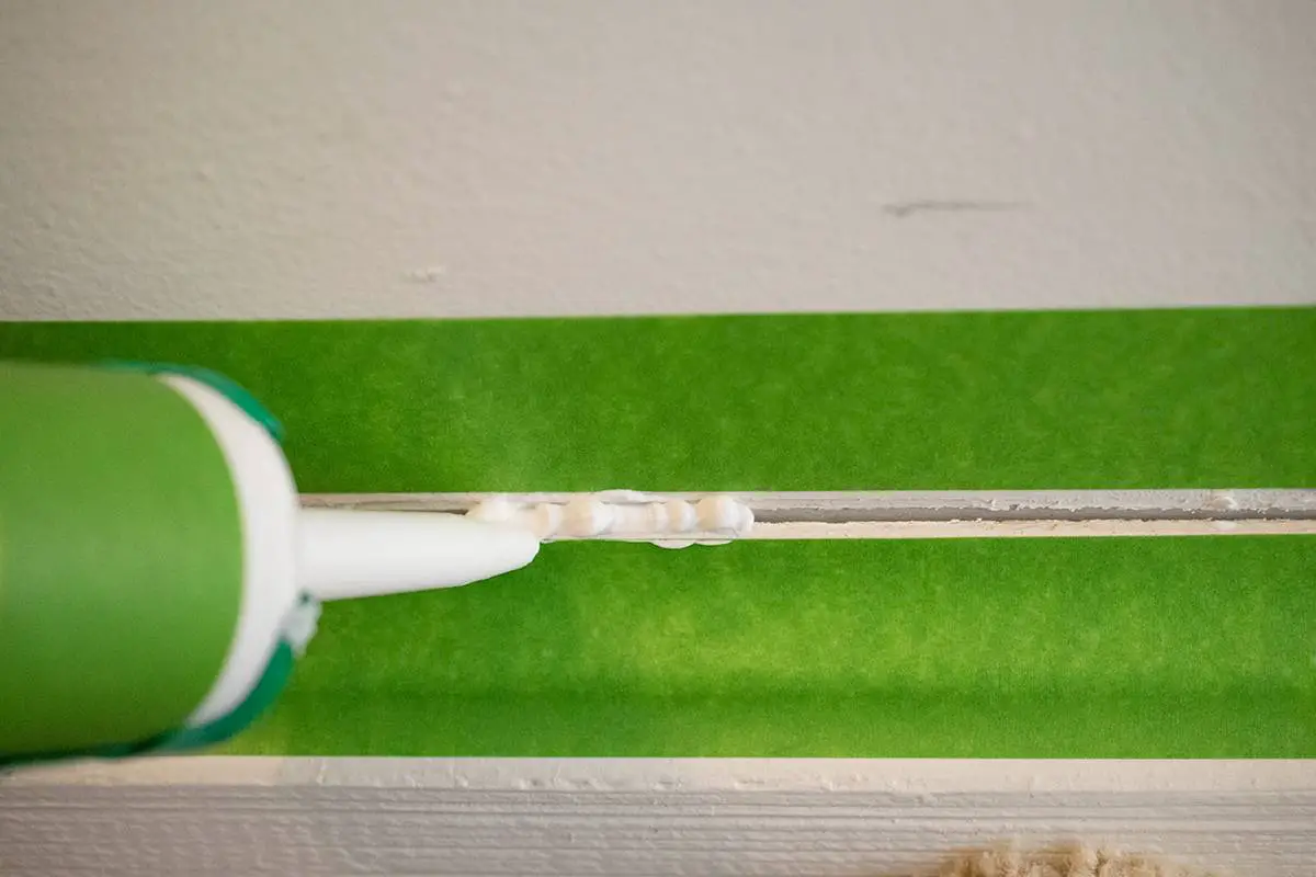 Where and How to Apply Caulk to Baseboards