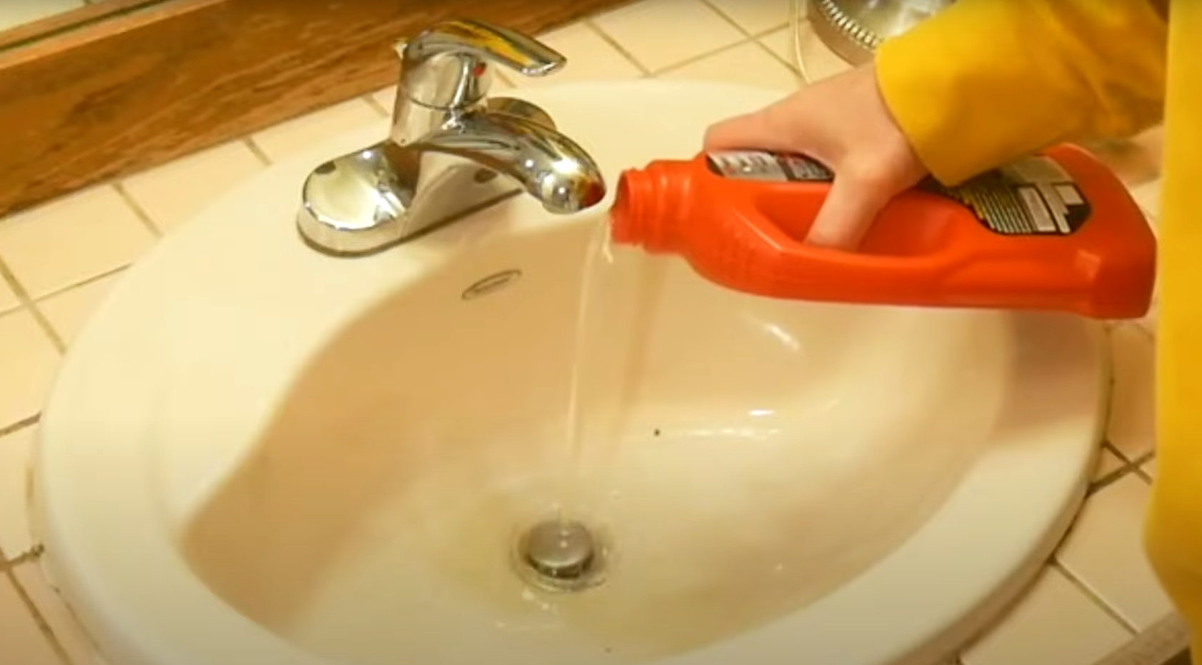 Can You Use Drano in a Toilet? HomeProfy
