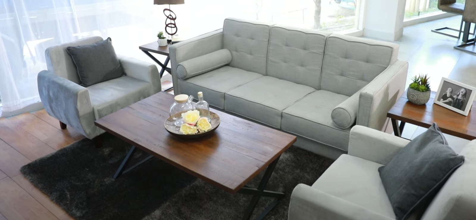 How to Decorate a Square Living Room? HomeProfy