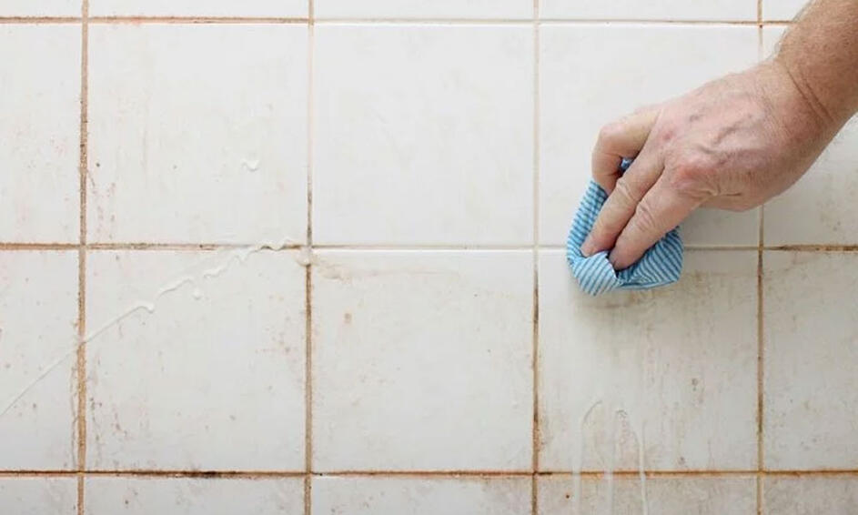 Get rid of bathroom moisture