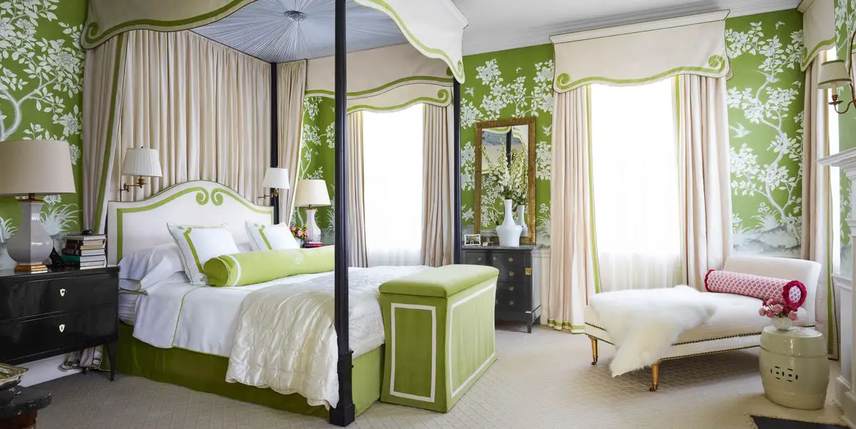 What to consider while decorating a long bedroom