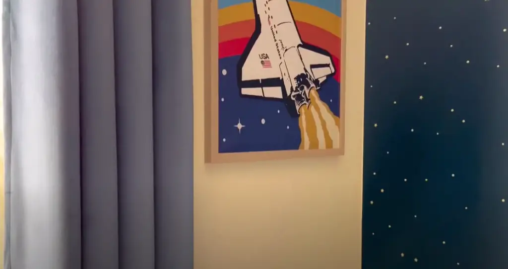 Space-Themed Bedroom For Twins