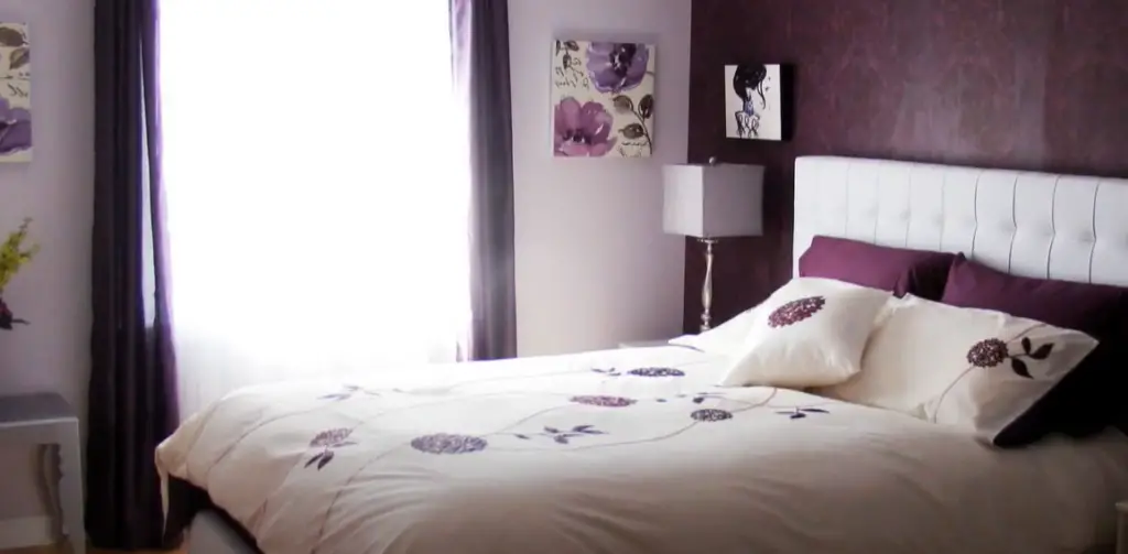 Soft purple bedroom color