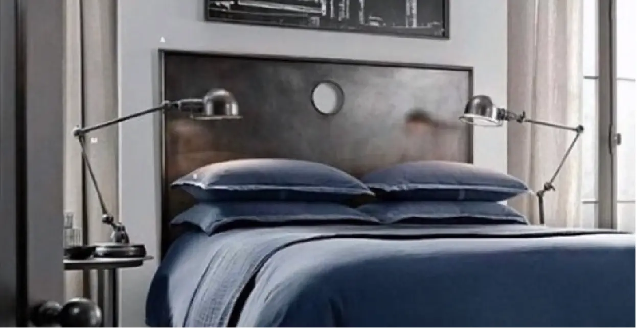 Bachelor Bedroom Ideas - HomeProfy