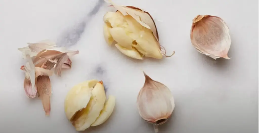 Ways to Get Rid of Garlic Smell in House