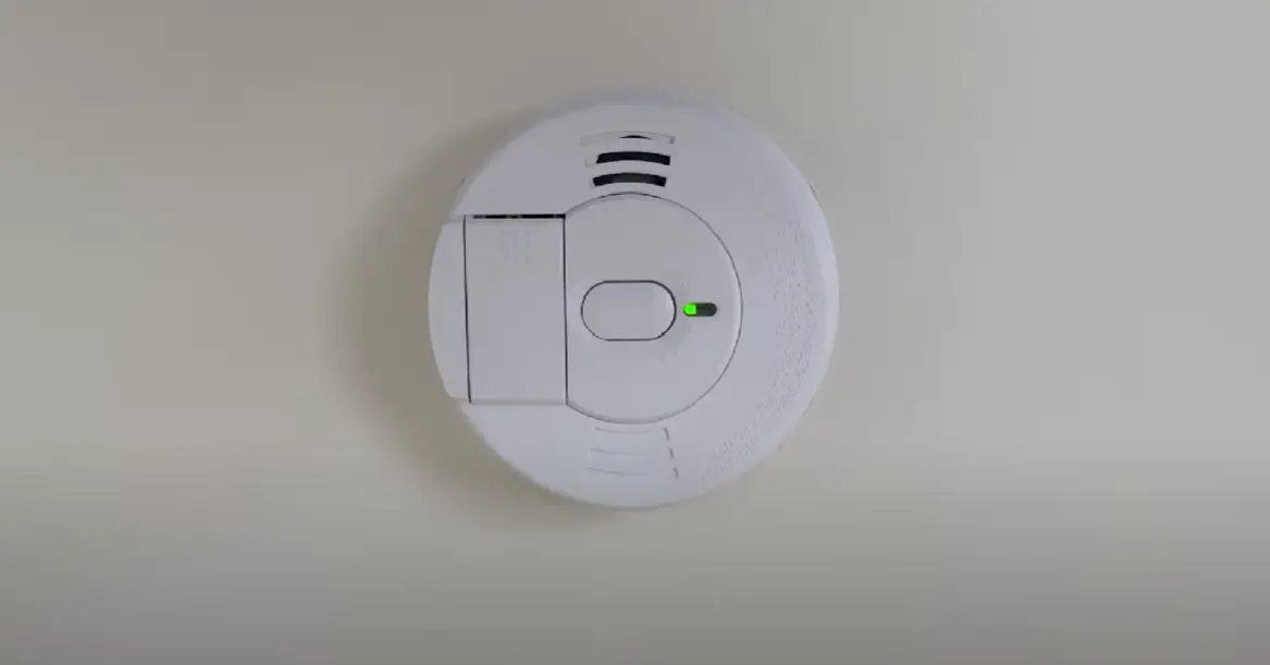 Smoke Detector Blinking Green What to Do? HomeProfy