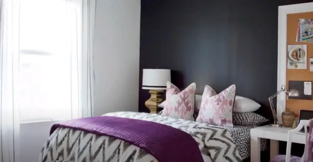 What Color Goes With Purple In A Bedroom?